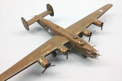 Aviao Consolidated B-24 Liberator B. VI - AIRFIX » Kits - Avioes Civis